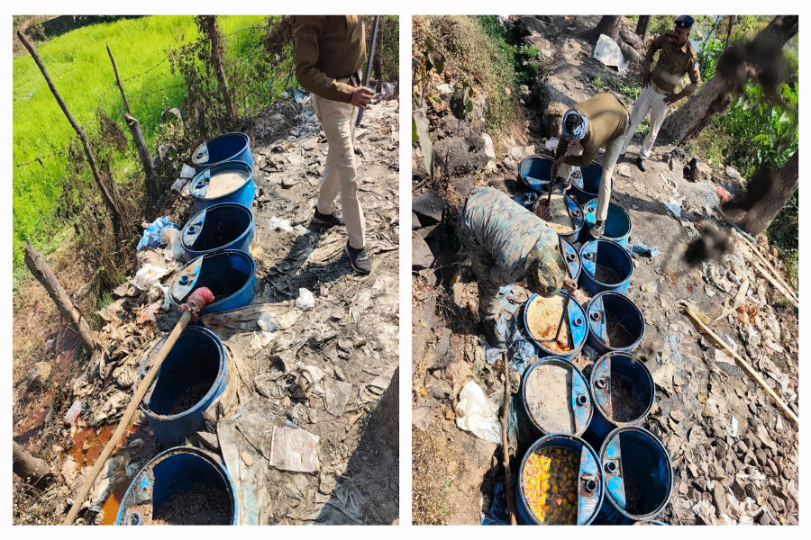 Jamshedpur Illegal Liquor Factory : नगर निकाय चुनाव से पहले बड़ी कार्रवाई, बिरसानगर में अवैध शराब की भट्ठियां ध्वस्त