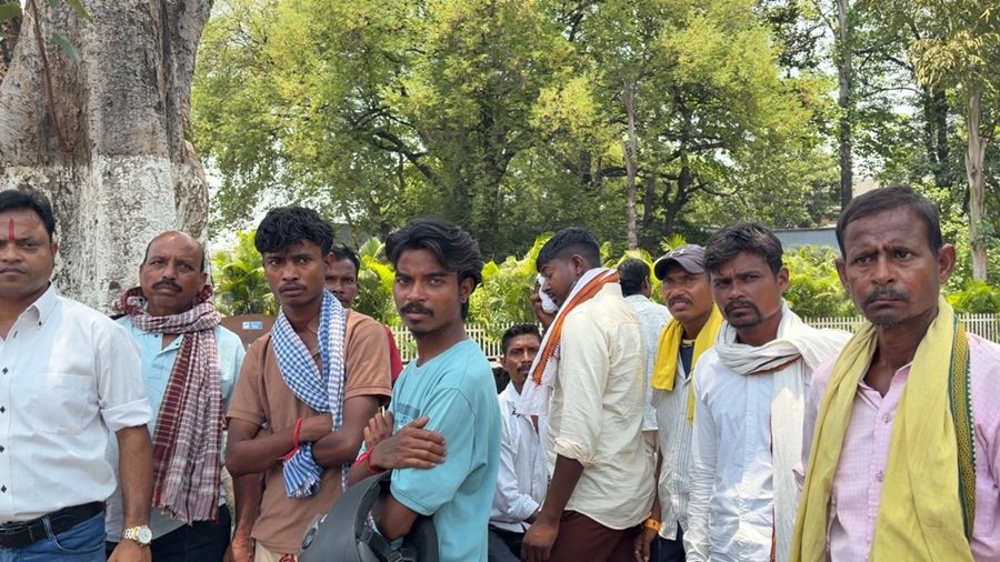Jamshedpur Breaking: टीएमएच अस्पताल में अमानवीयता पर फूटा गुस्सा, 1.87 लाख के बिल के लिए शव रोका, परिजनों ने गहने बेचकर जुटाए थे पैसे