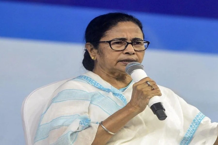 West Bengal Election 2026: ममता बनर्जी ने जारी की 291 उम्मीदवारों की लिस्ट, भवानीपुर से खुद उतरेंगी मैदान में